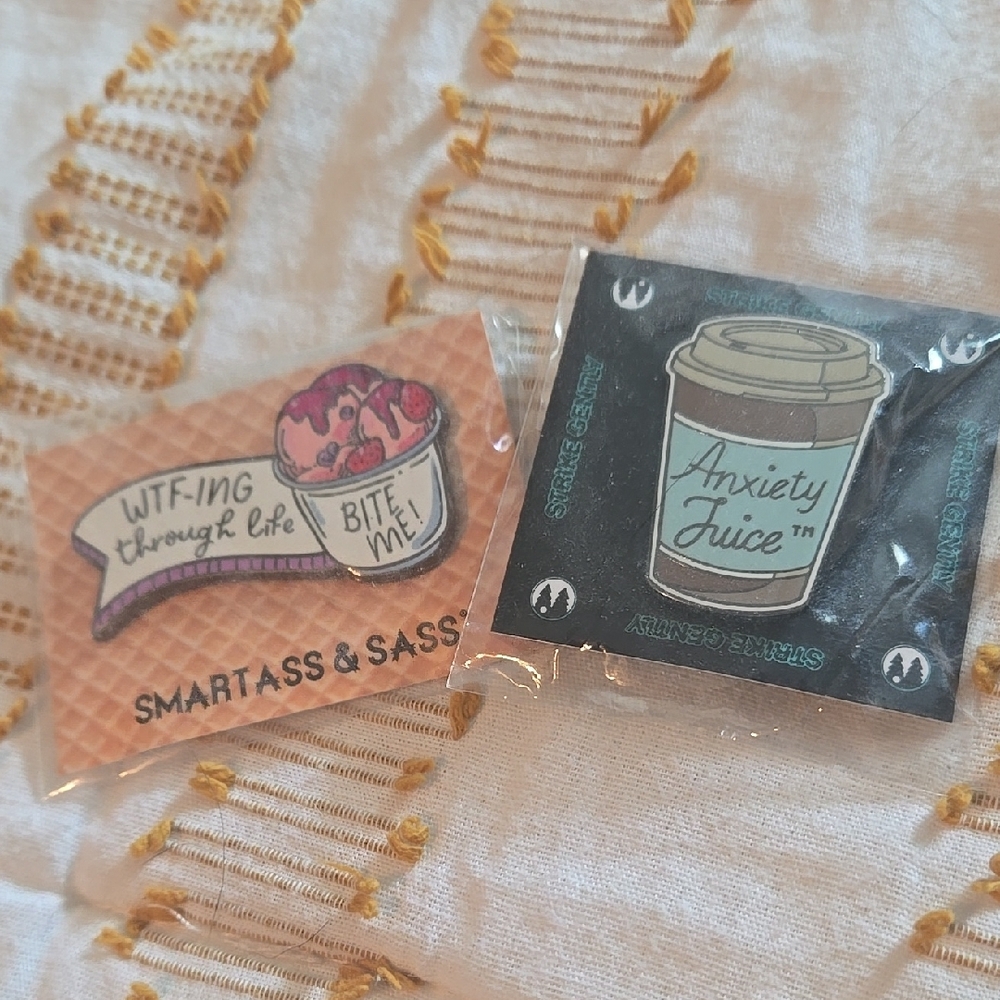 Smartass & Sass Pin Set